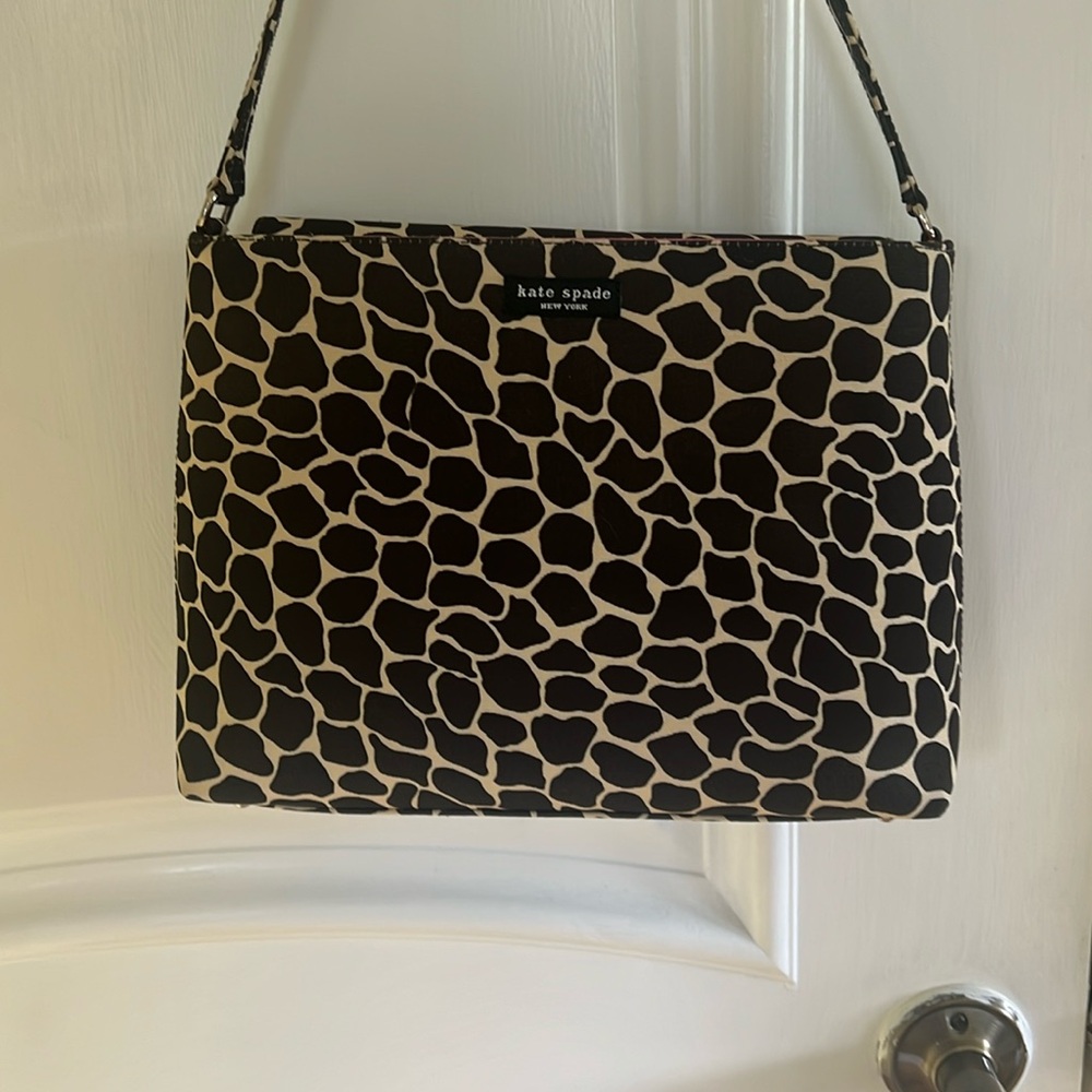 Hand bag